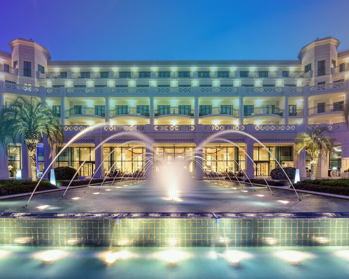 {slide.module_style.background.background_image.alt}