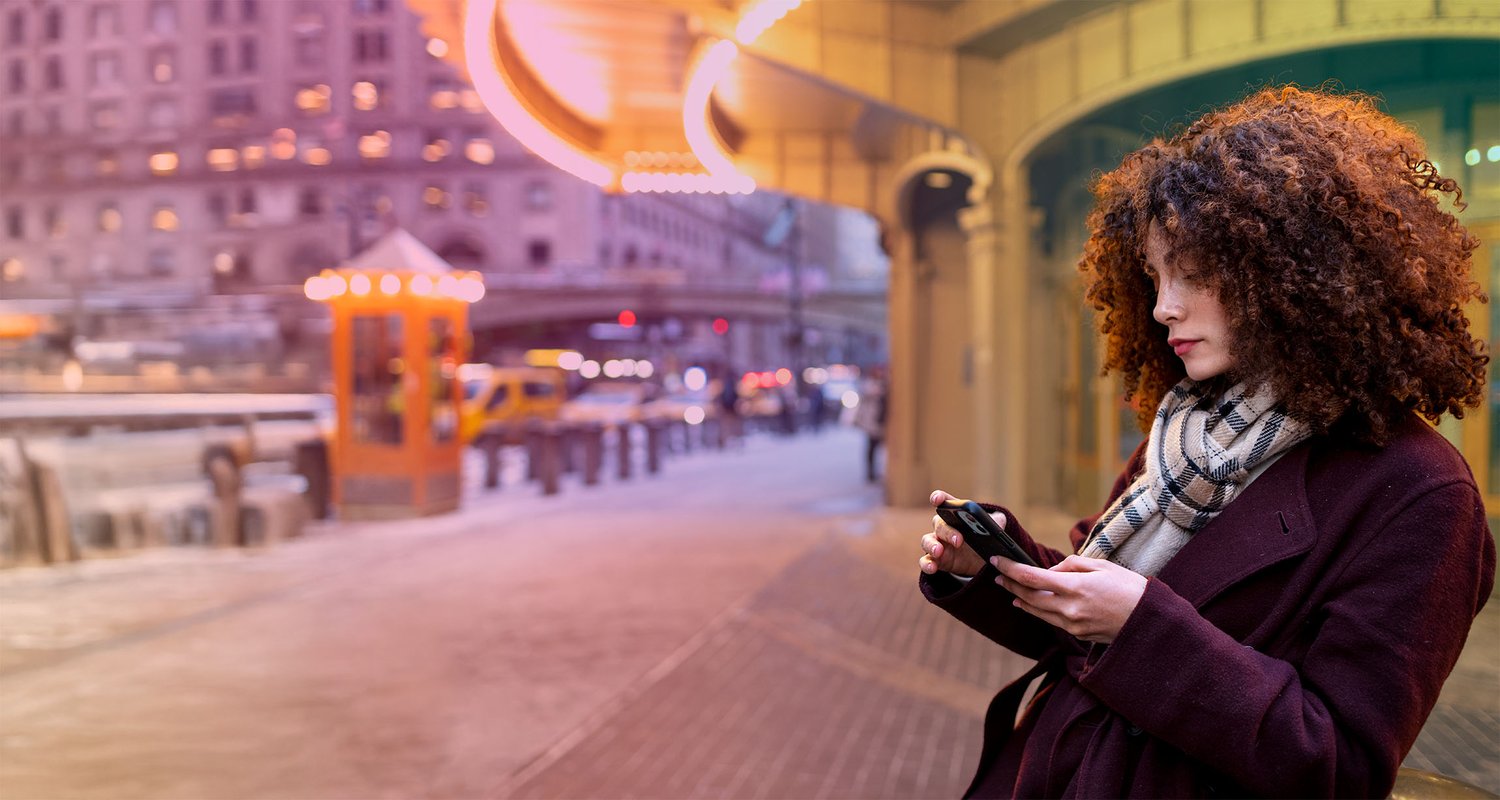young-woman-new-york-city-phone